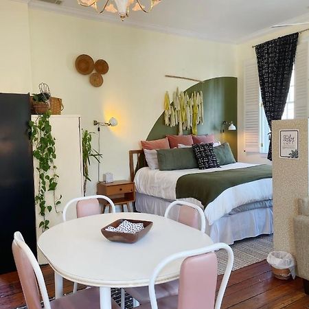 Charming 1885 Parlor Loft Downtown Savannah Stay Экстерьер фото